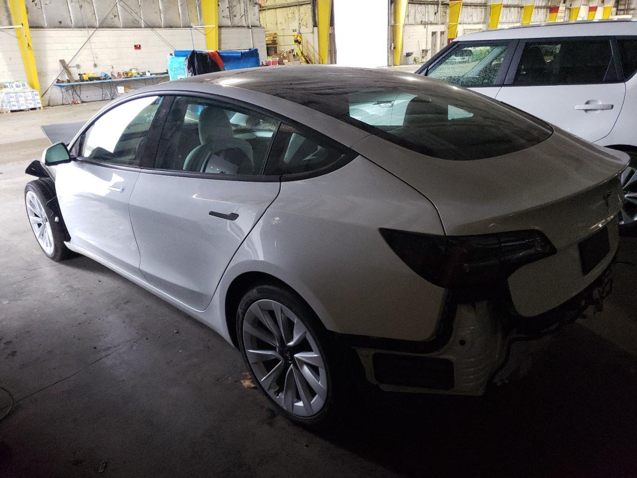 2022 TESLA MODEL 3 - Image 2