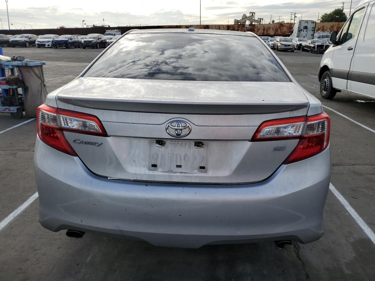 2012 TOYOTA CAMRY SE - Image 6