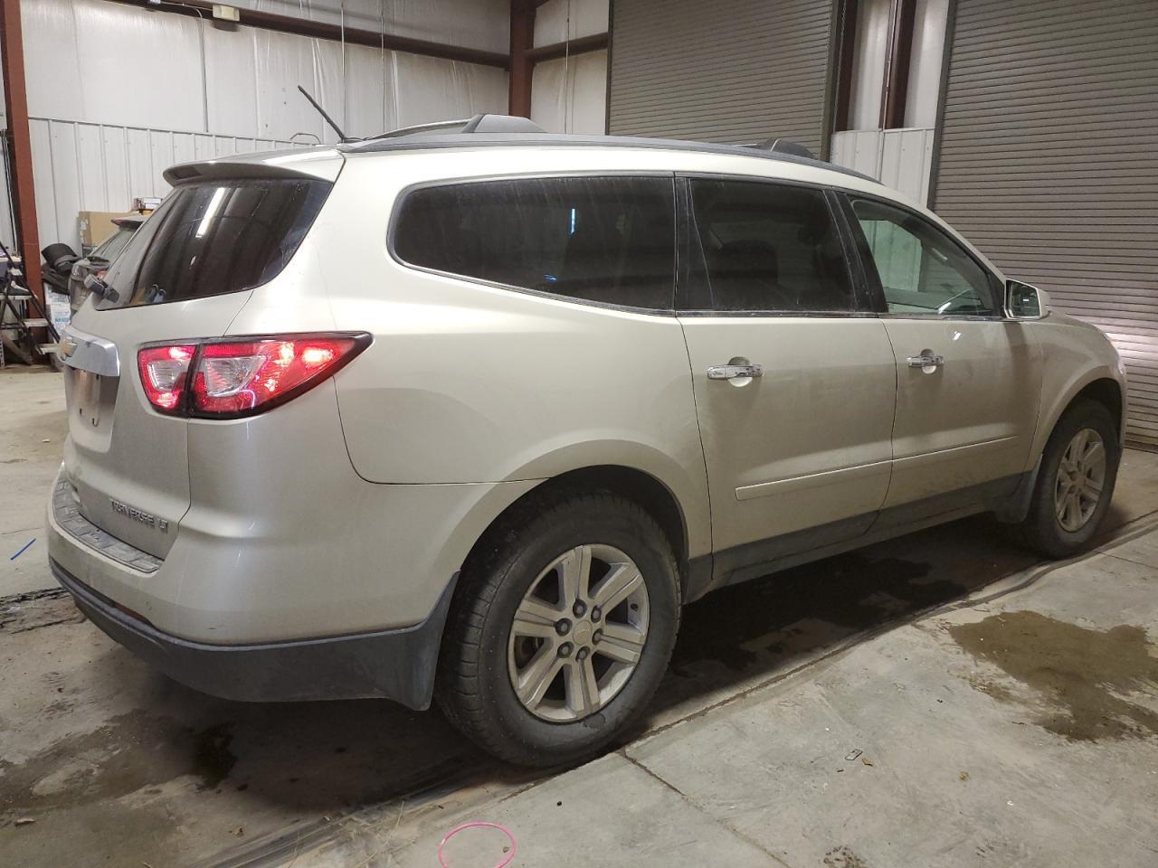 2014 CHEVROLET TRAVERSE L - Image 3