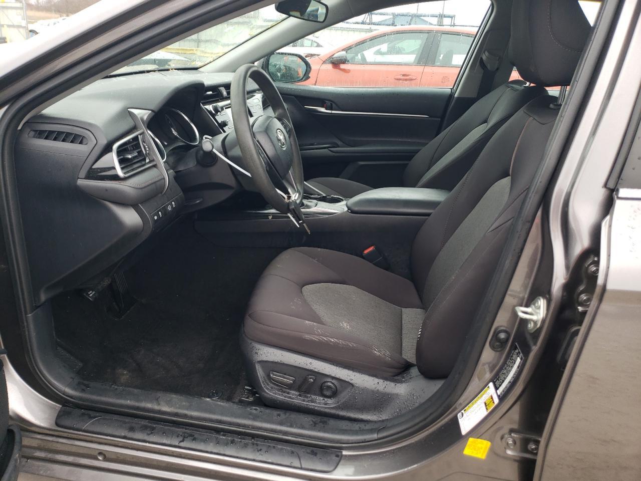 2019 TOYOTA CAMRY L - Фото 7