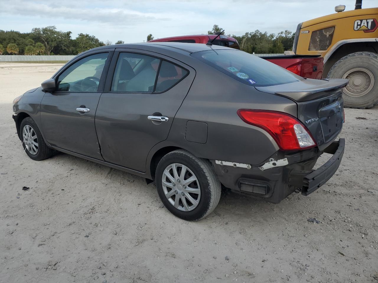 2016 NISSAN VERSA S - Фото 2