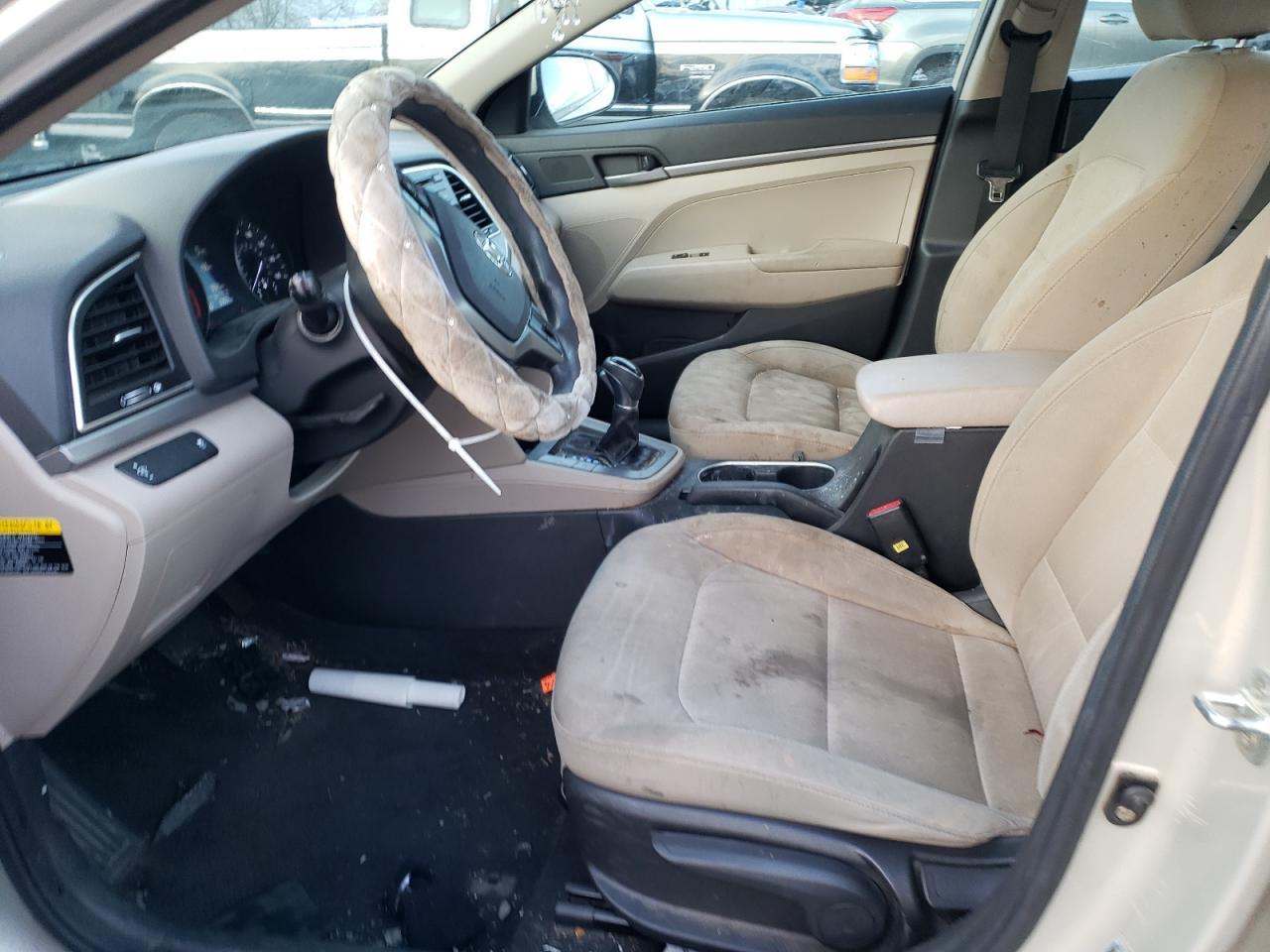 2017 HYUNDAI ELANTRA SE - Фото 7
