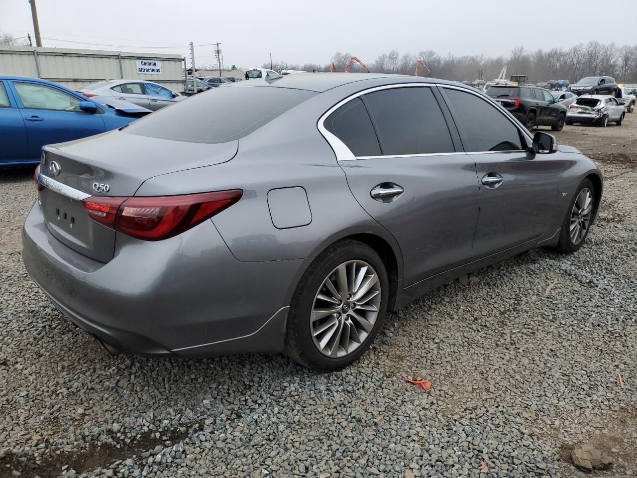 2018 INFINITI Q50 LUXE - Image 3