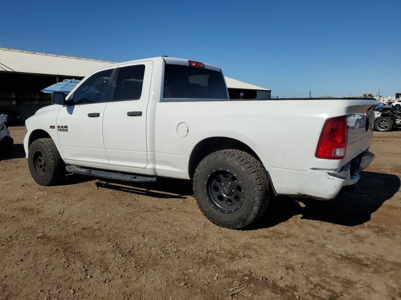 2014 RAM 1500 ST - Фото 2