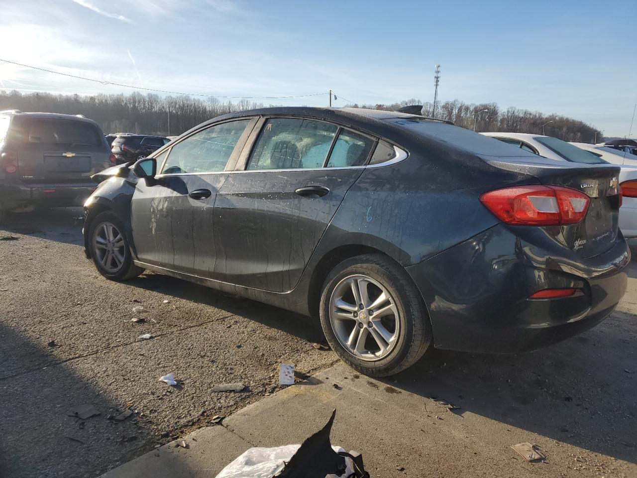 2017 CHEVROLET CRUZE LT - Image 2