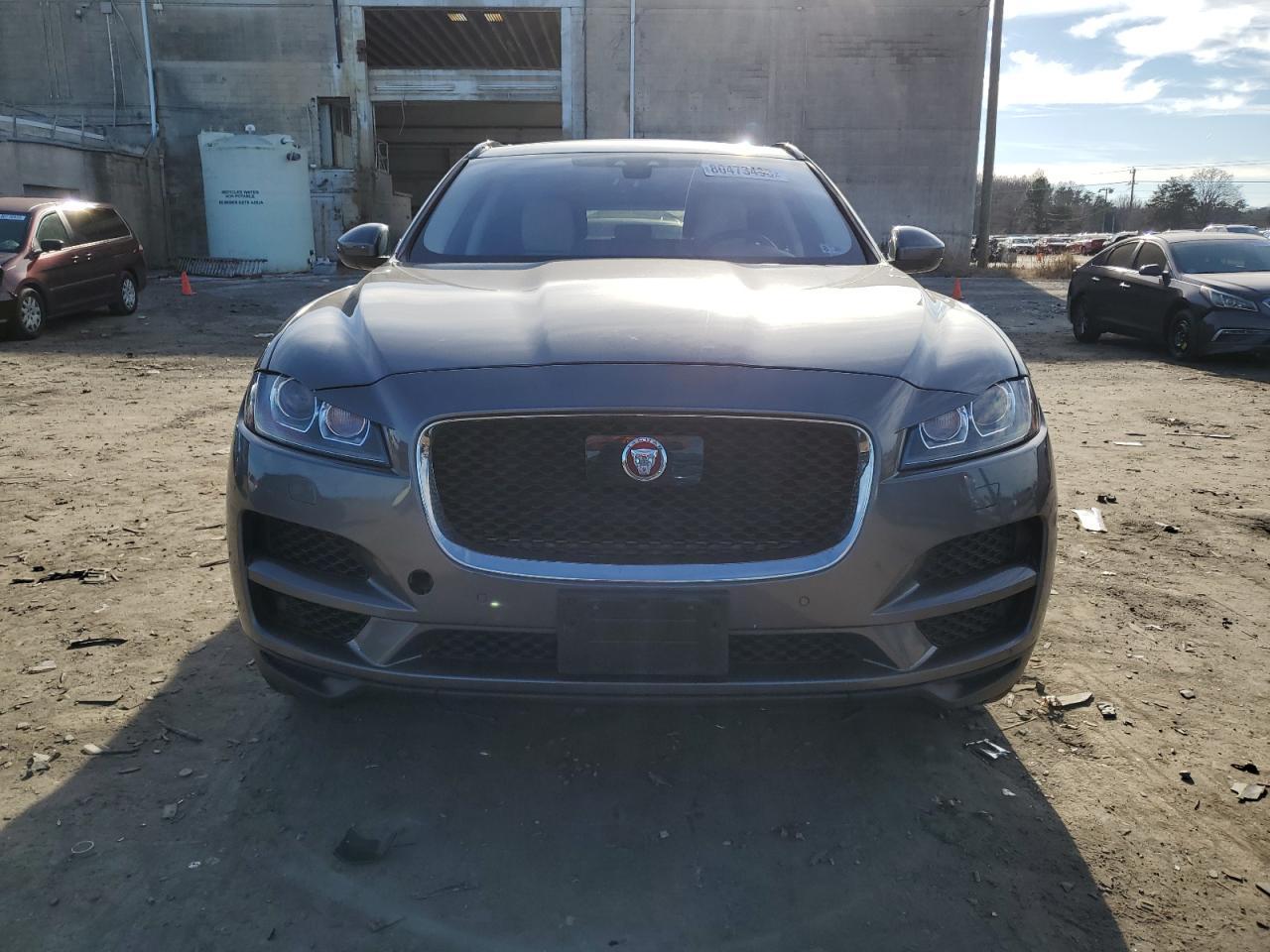 2019 JAGUAR F-PACE PRE - Image 5