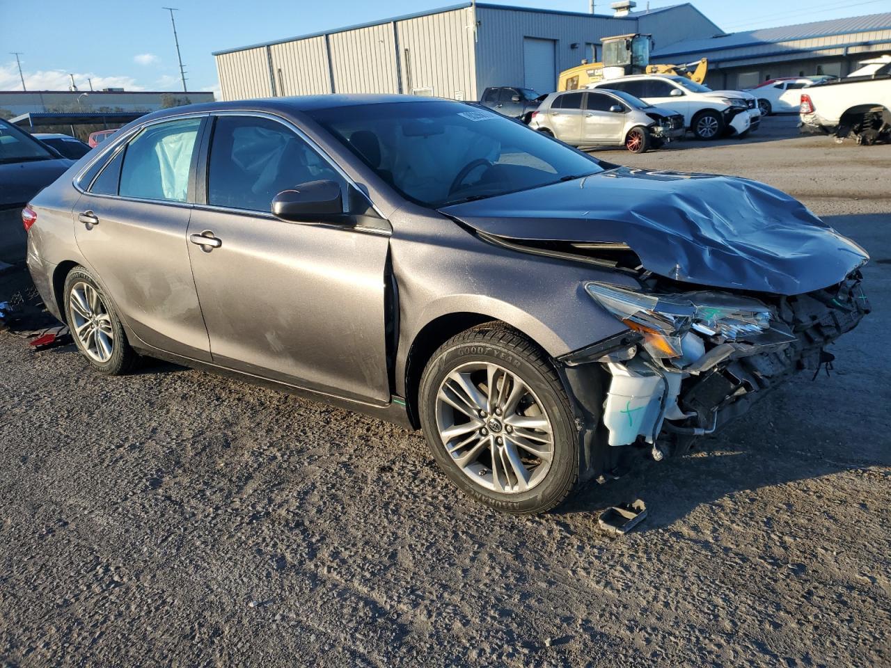 2017 TOYOTA CAMRY LE - Image 4