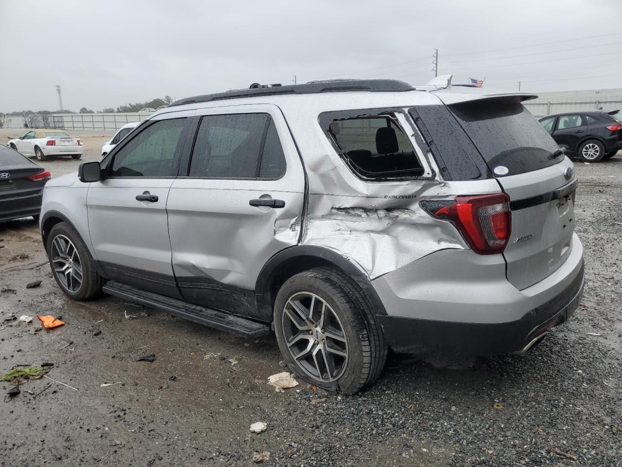 2017 FORD EXPLORER S - Фото 2