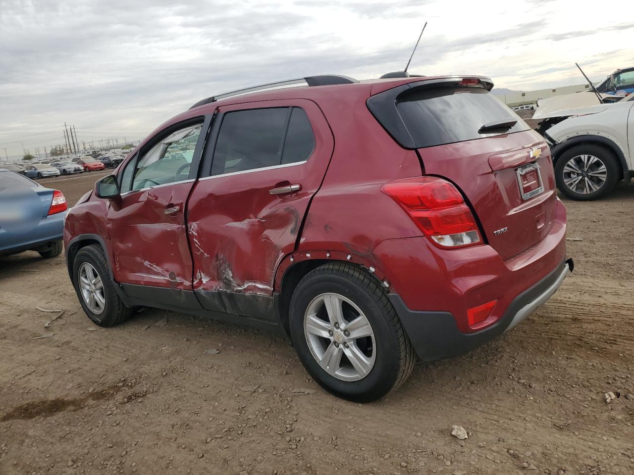 2019 CHEVROLET TRAX 1LT - Фото 2