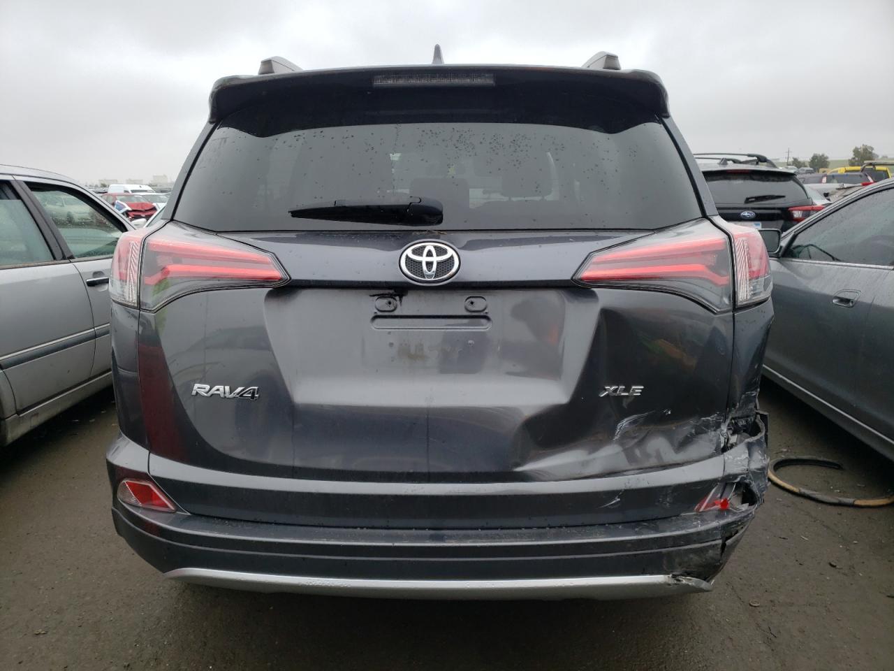 2017 TOYOTA RAV4 XLE - Image 6