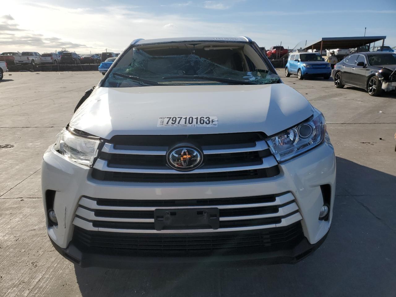 2019 TOYOTA HIGHLANDER - Image 5