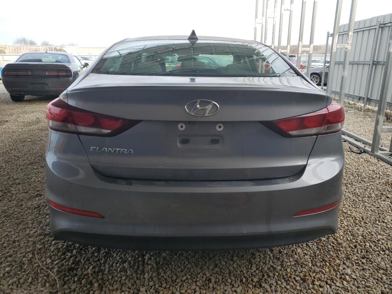 2017 HYUNDAI ELANTRA SE - Фото 6