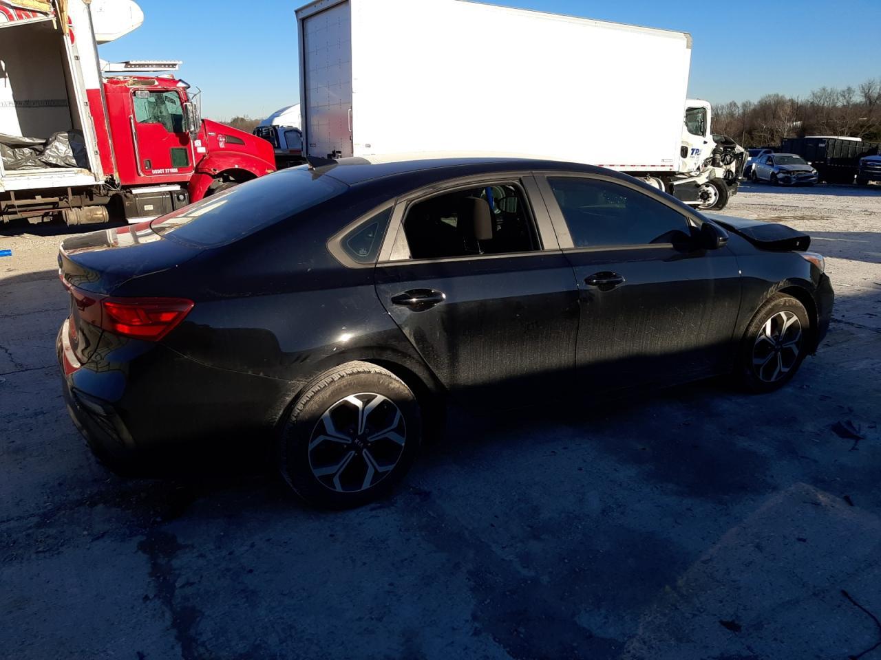 2021 KIA FORTE FE - Фото 3