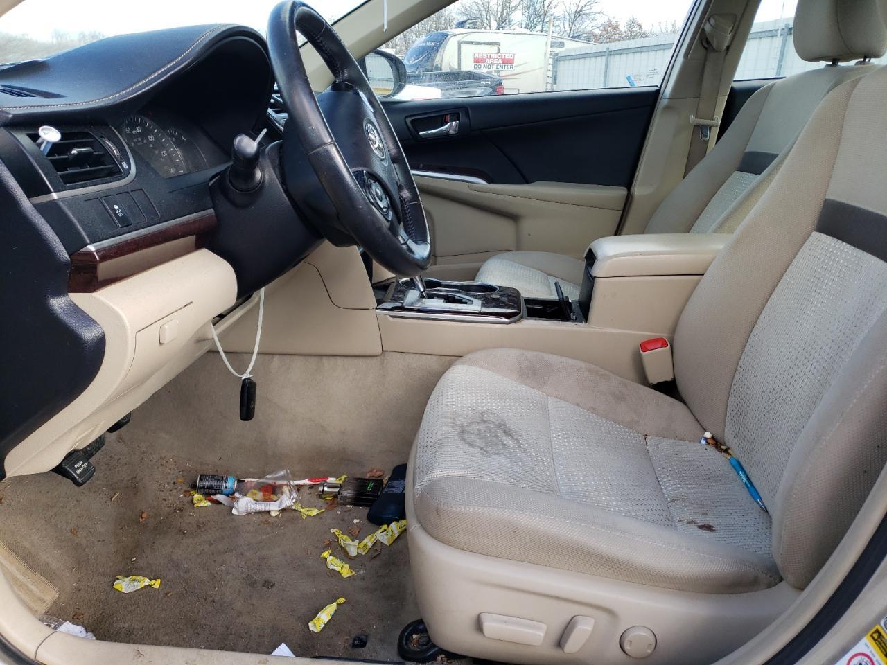2014 TOYOTA CAMRY L - Фото 7