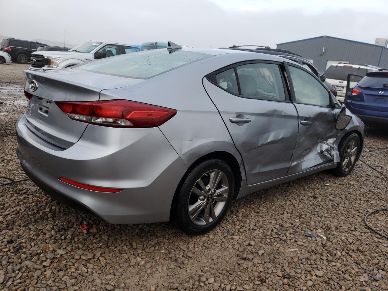 2017 HYUNDAI ELANTRA SE - Image 3