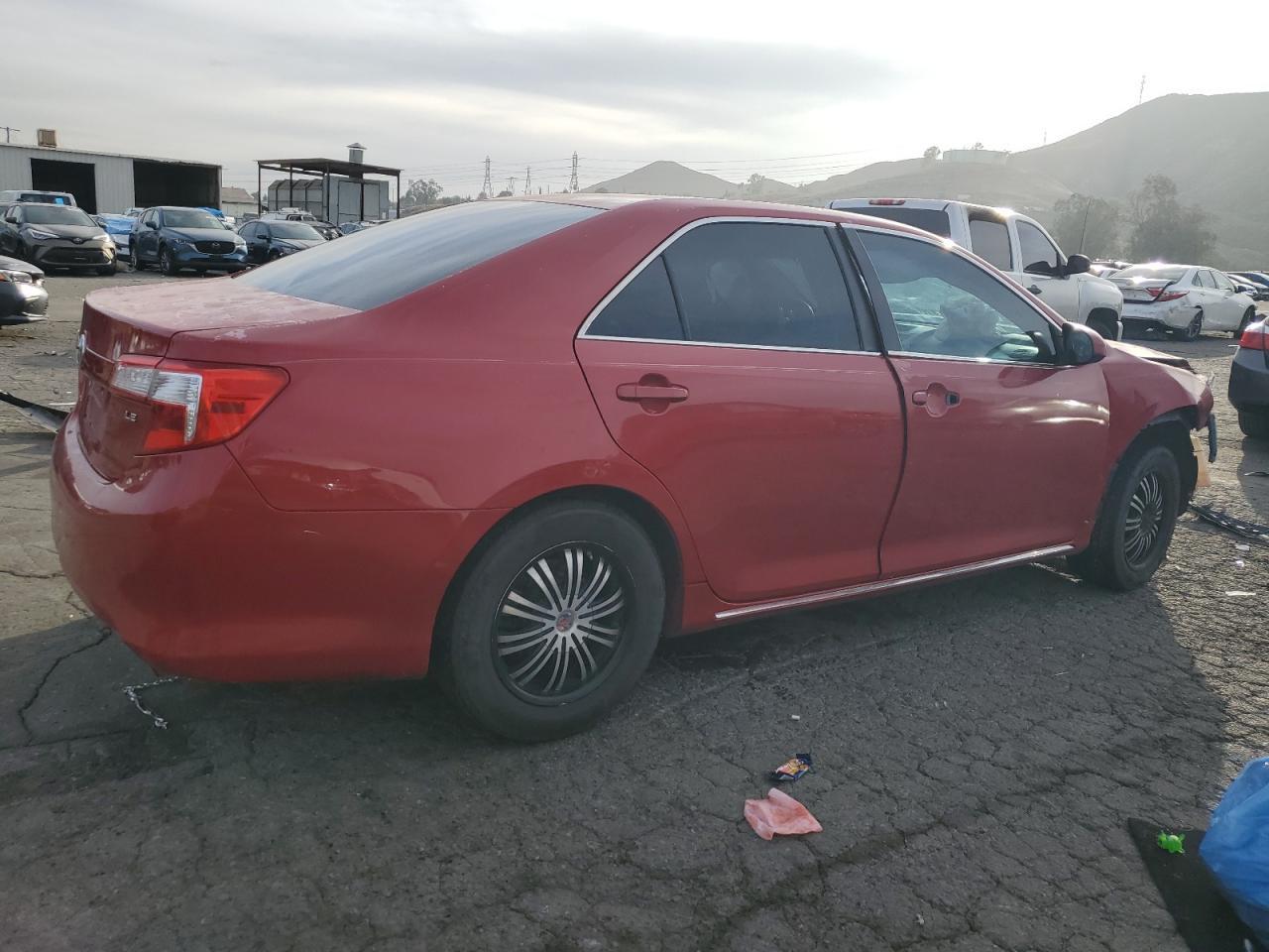 2012 TOYOTA CAMRY BASE - Фото 3
