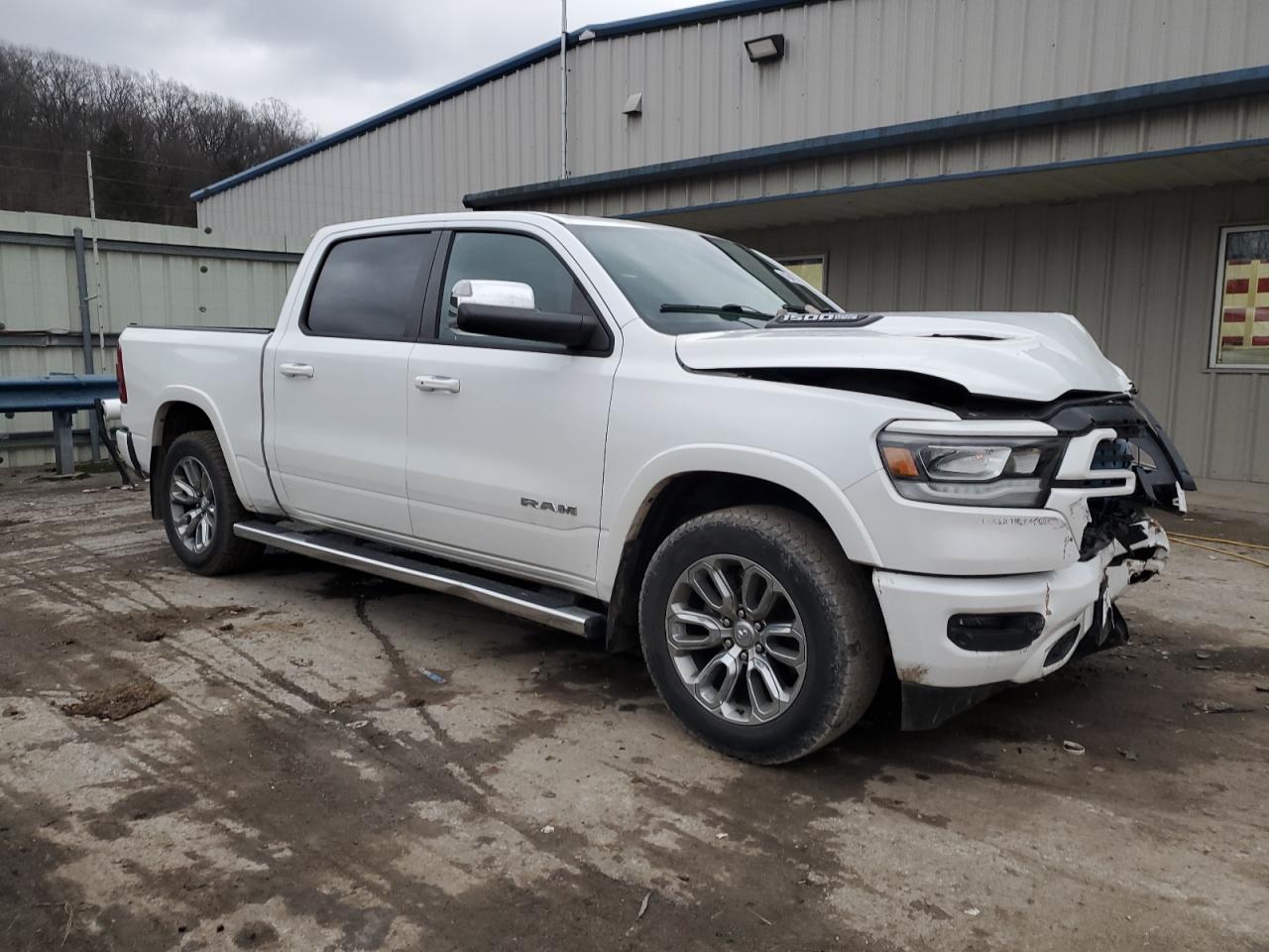 2019 RAM 1500 LARAM - Фото 4