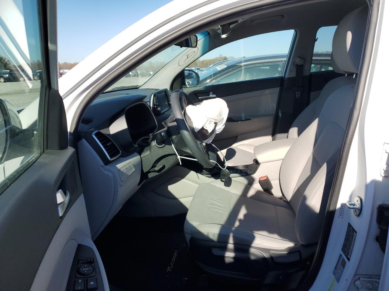 2019 HYUNDAI TUCSON SE - Фото 7
