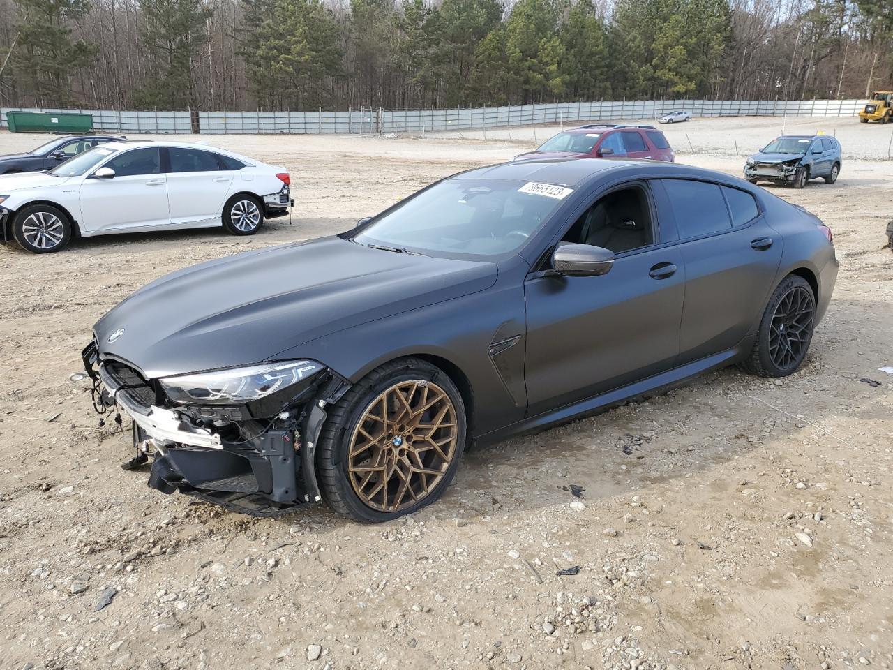 2022 BMW M8