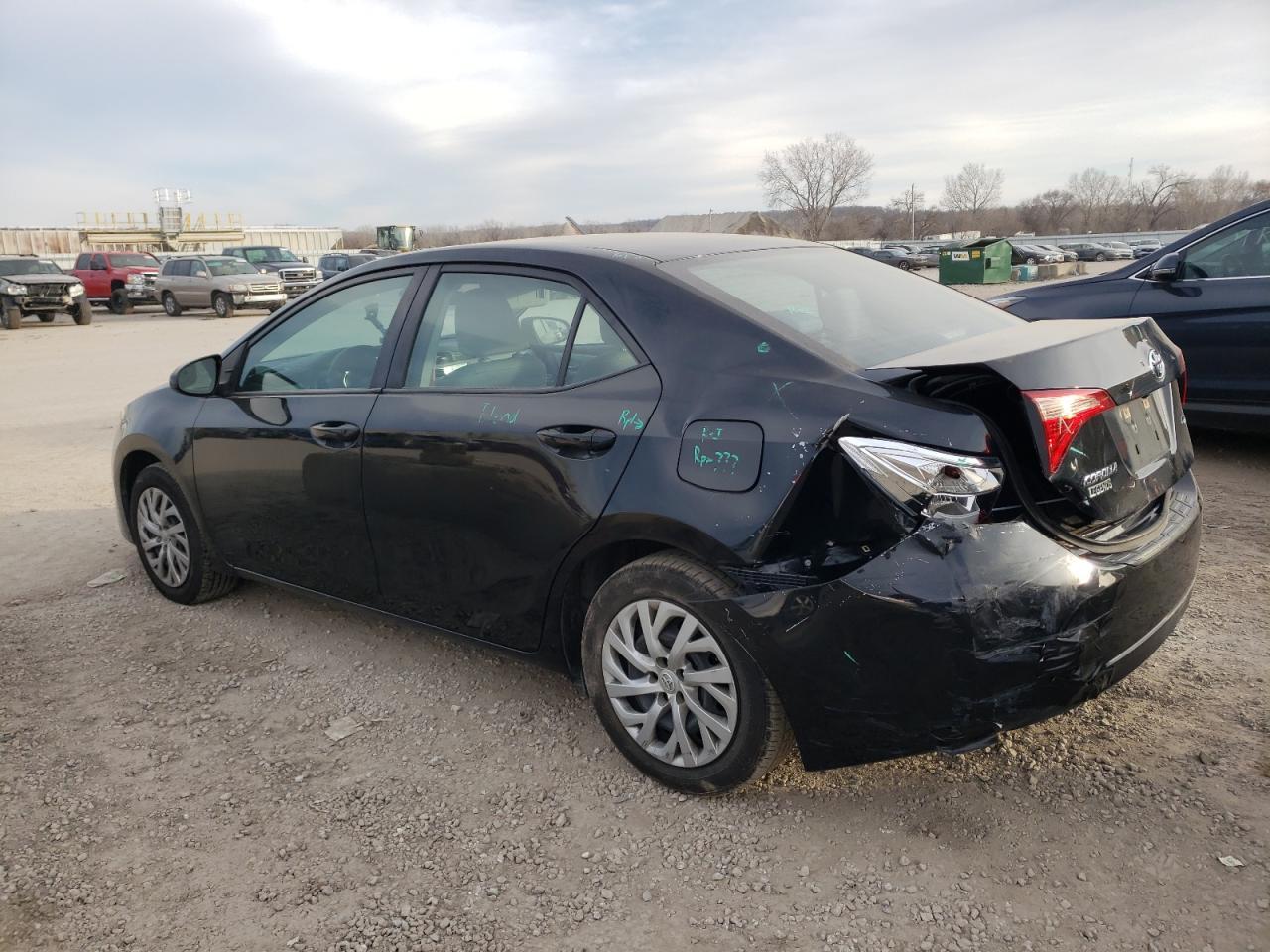 2019 TOYOTA COROLLA L - Фото 2