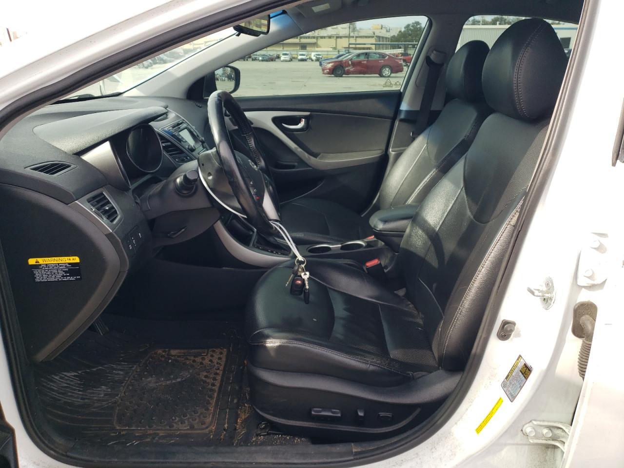 2015 HYUNDAI ELANTRA SE - Фото 7