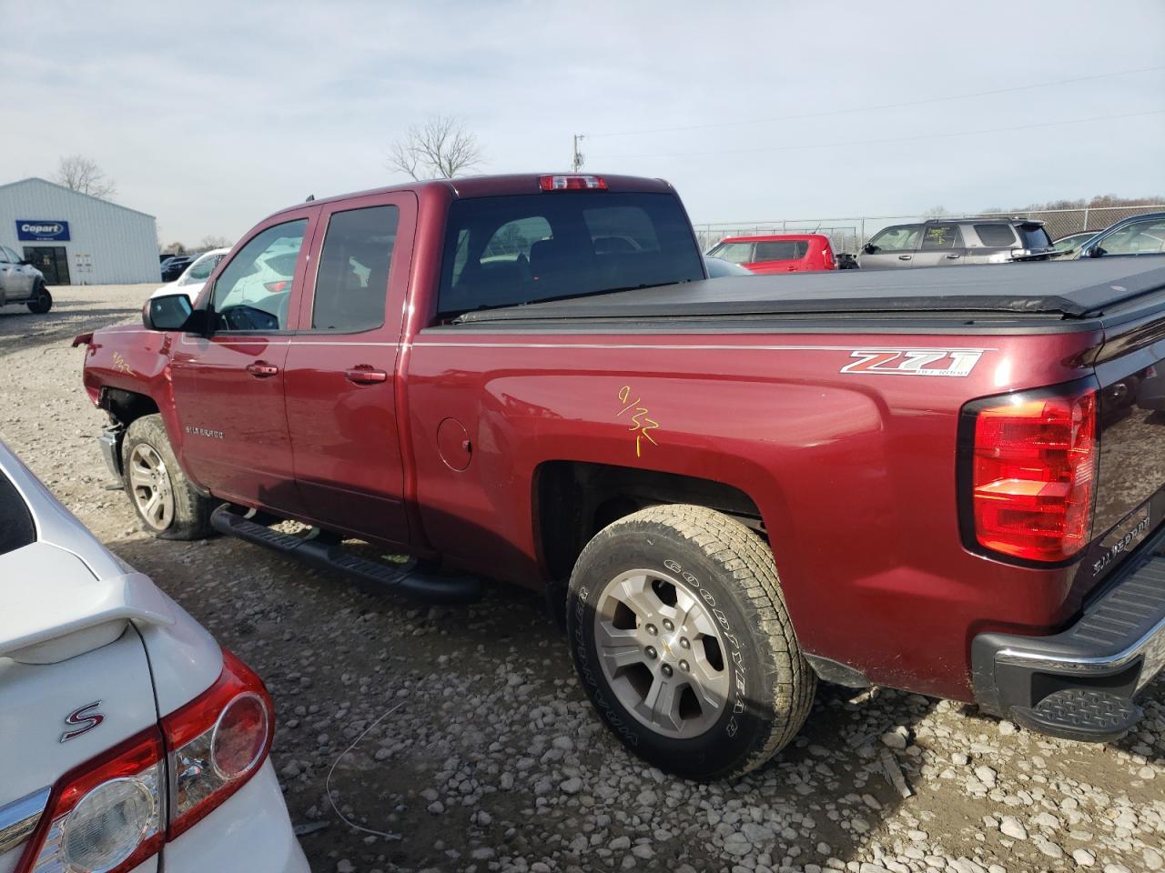 2015 CHEVROLET SILVERADO - Фото 2