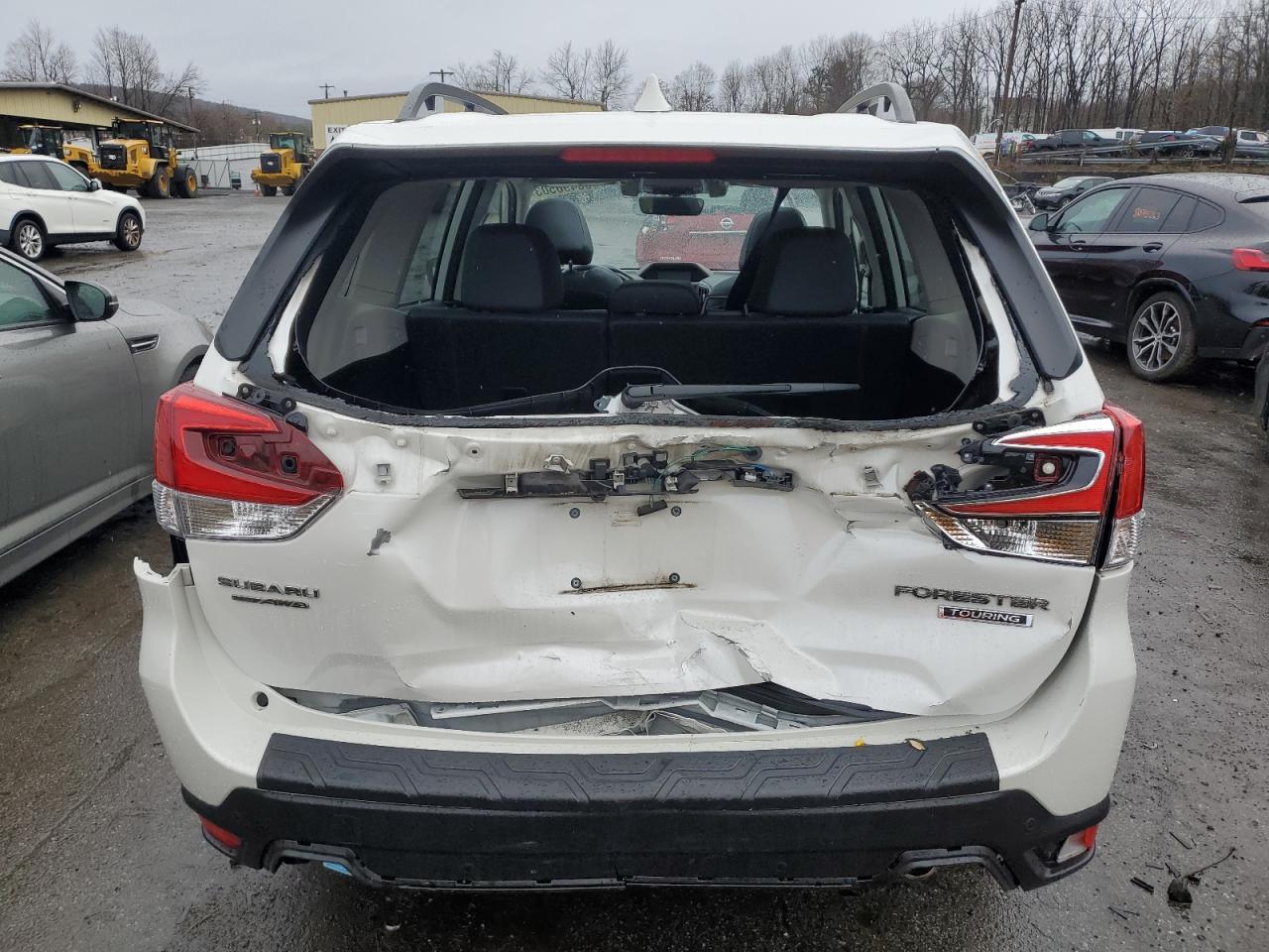 2020 SUBARU FORESTER T - Image 6