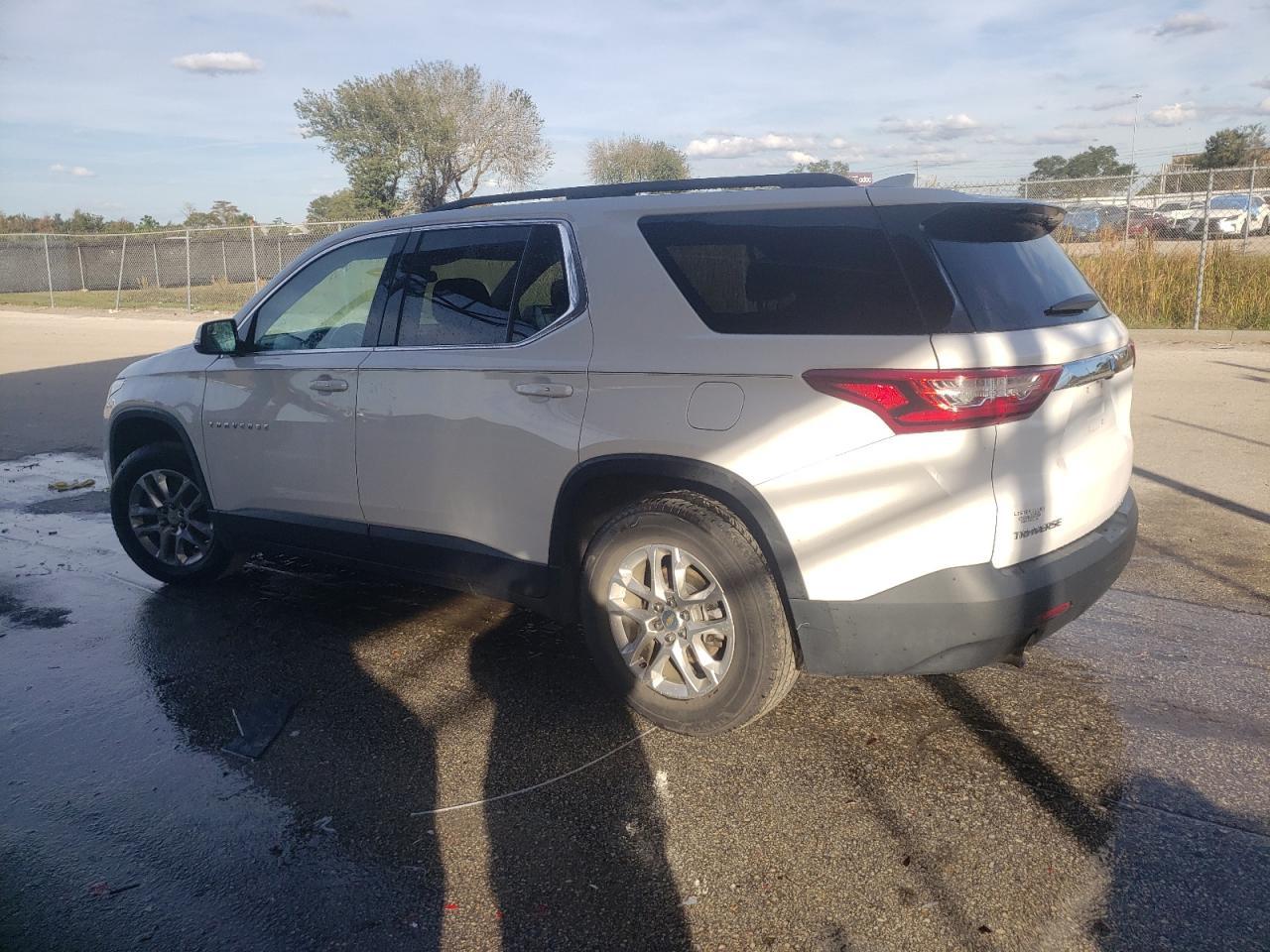2020 CHEVROLET TRAVERSE L - Image 2
