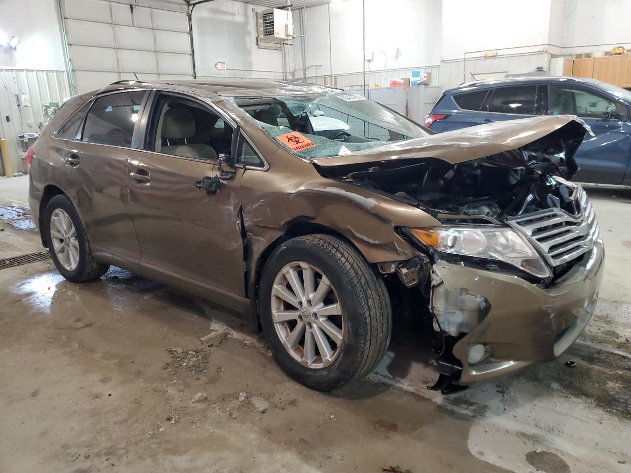 2011 TOYOTA VENZA - Фото 4