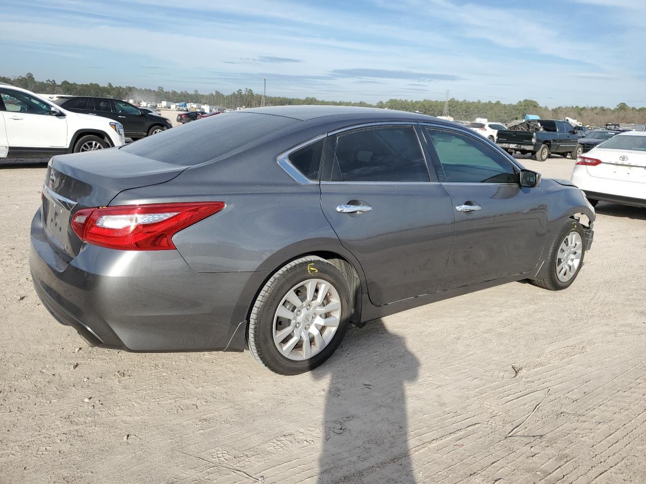 2017 NISSAN ALTIMA 2.5 - Фото 3