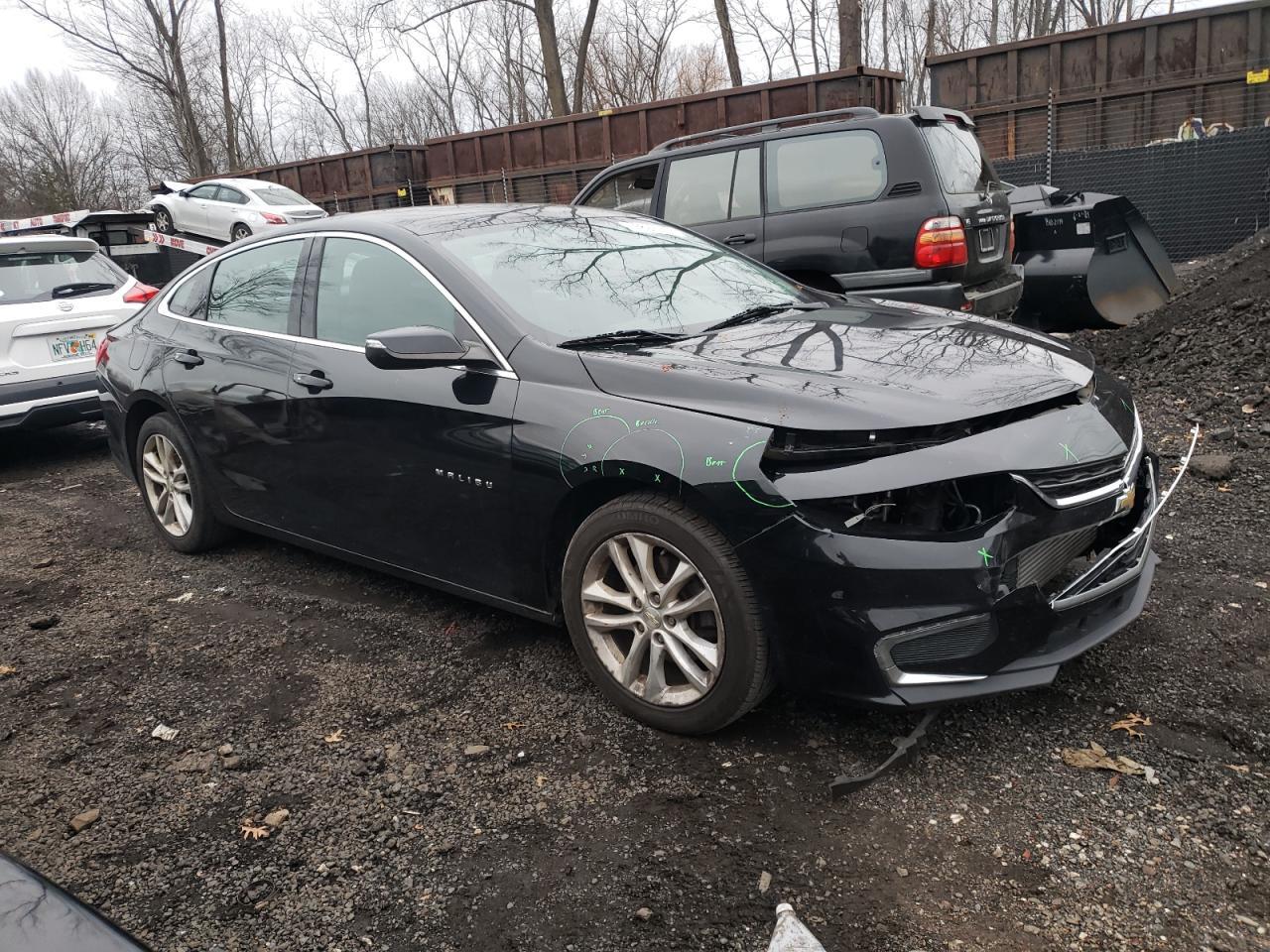 2017 CHEVROLET MALIBU LT - Image 4