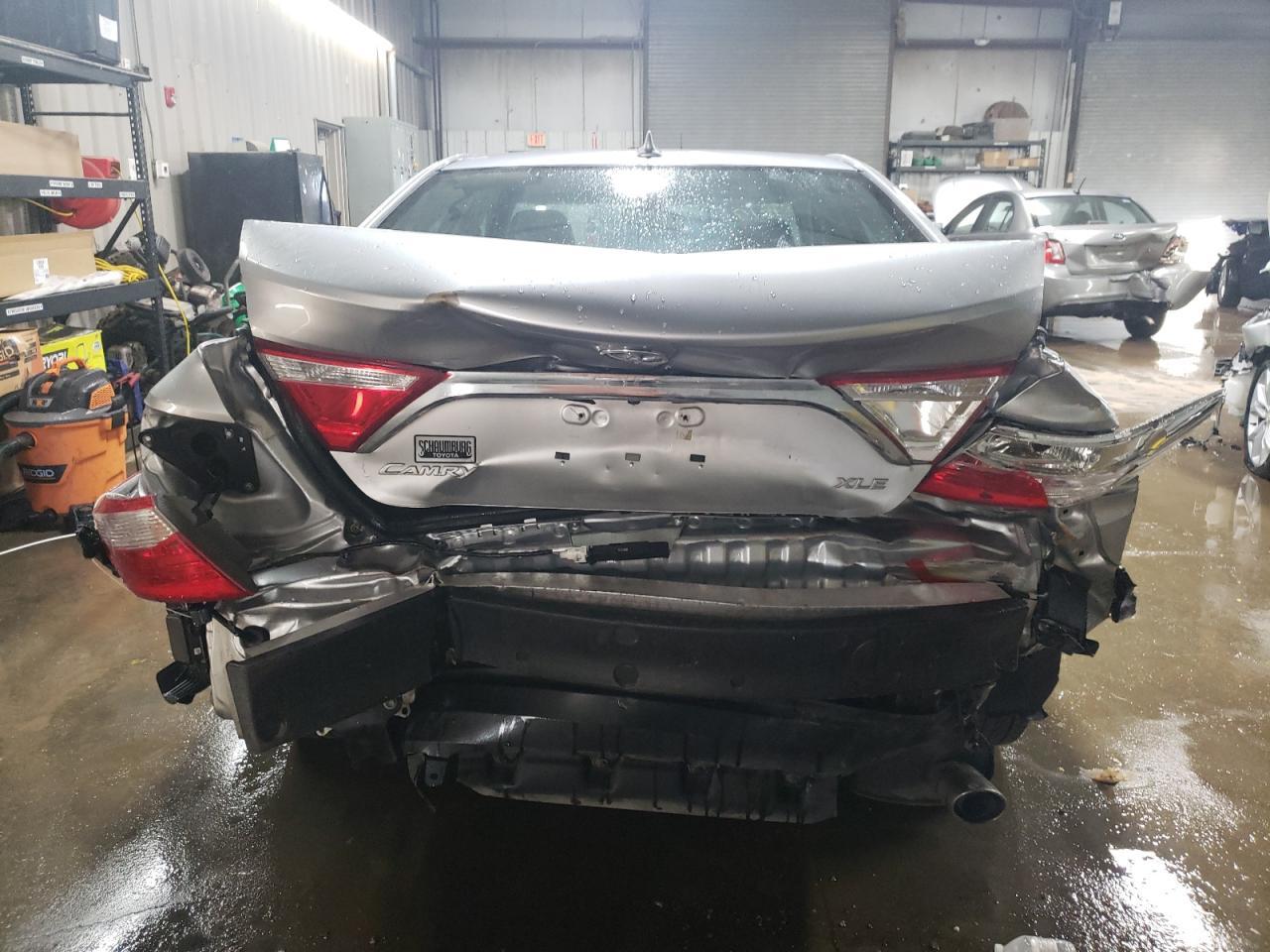 2016 TOYOTA CAMRY LE - Фото 6