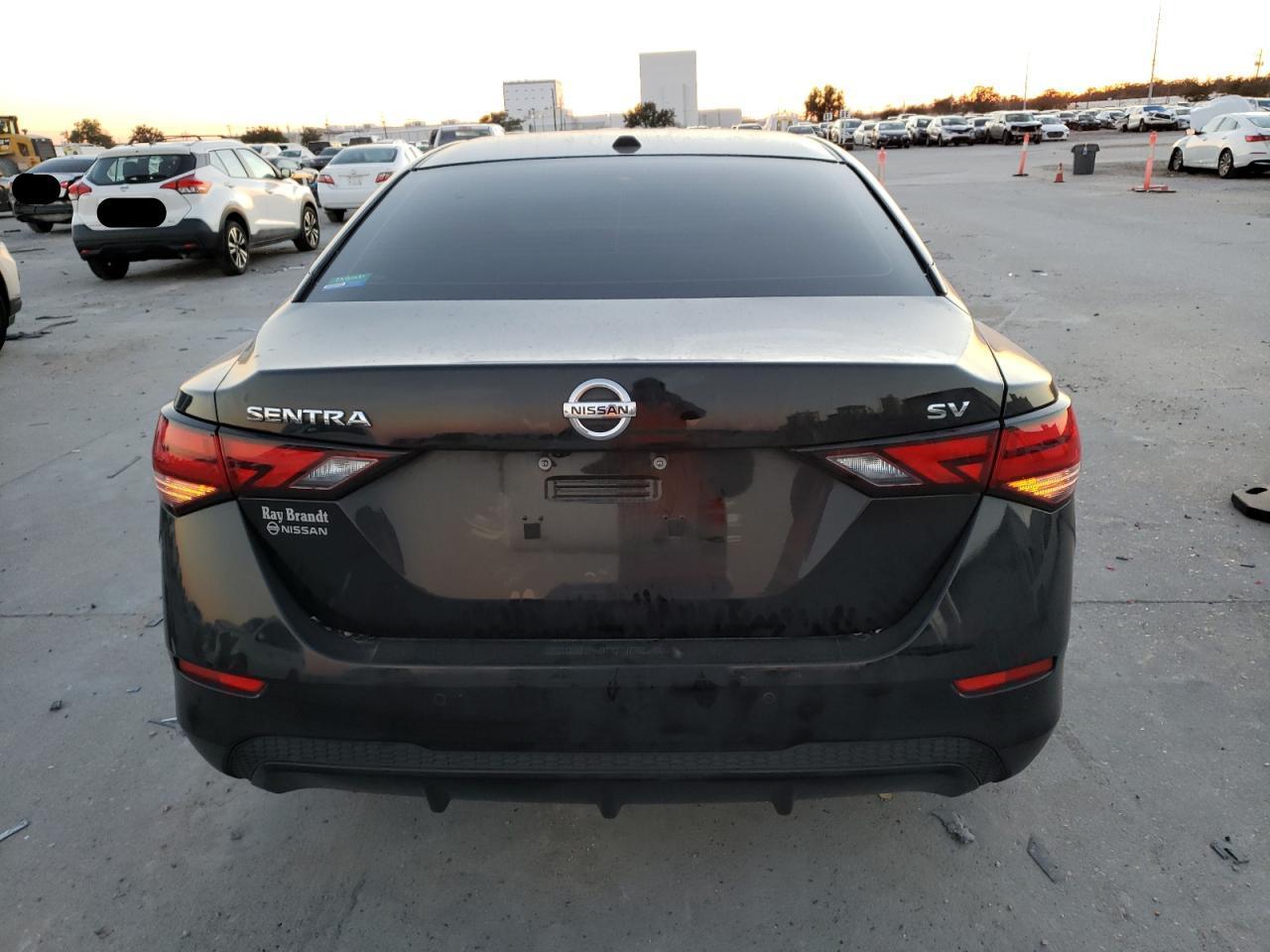2020 NISSAN SENTRA SV - Фото 6