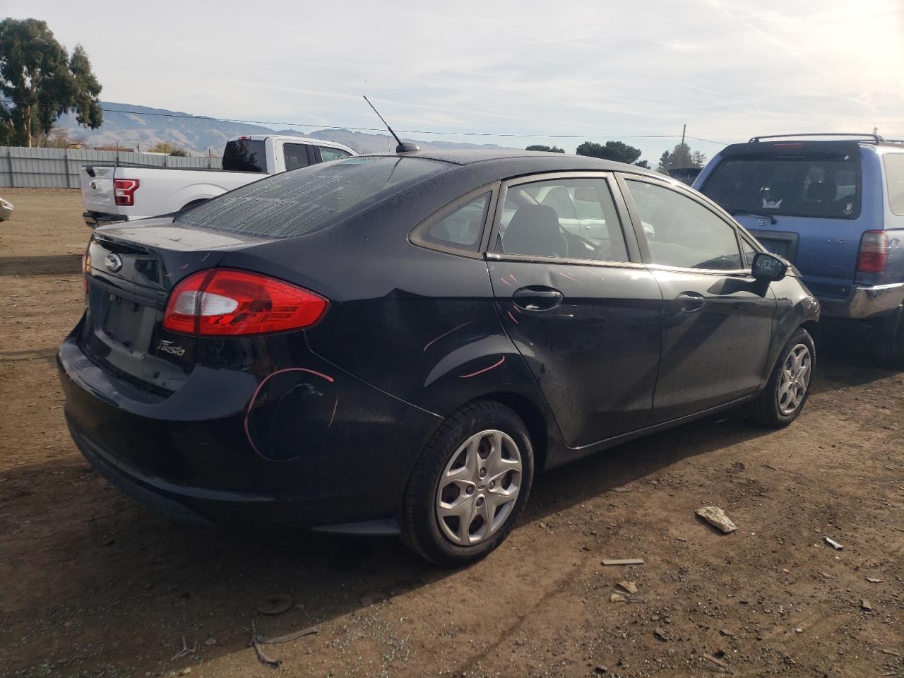 2013 FORD FIESTA SE - Image 3