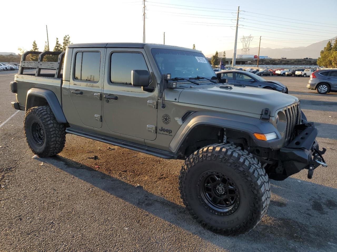 2020 JEEP GLADIATOR - Image 4