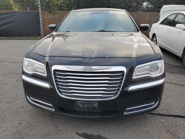 2014 Chrysler 300 - Image 5