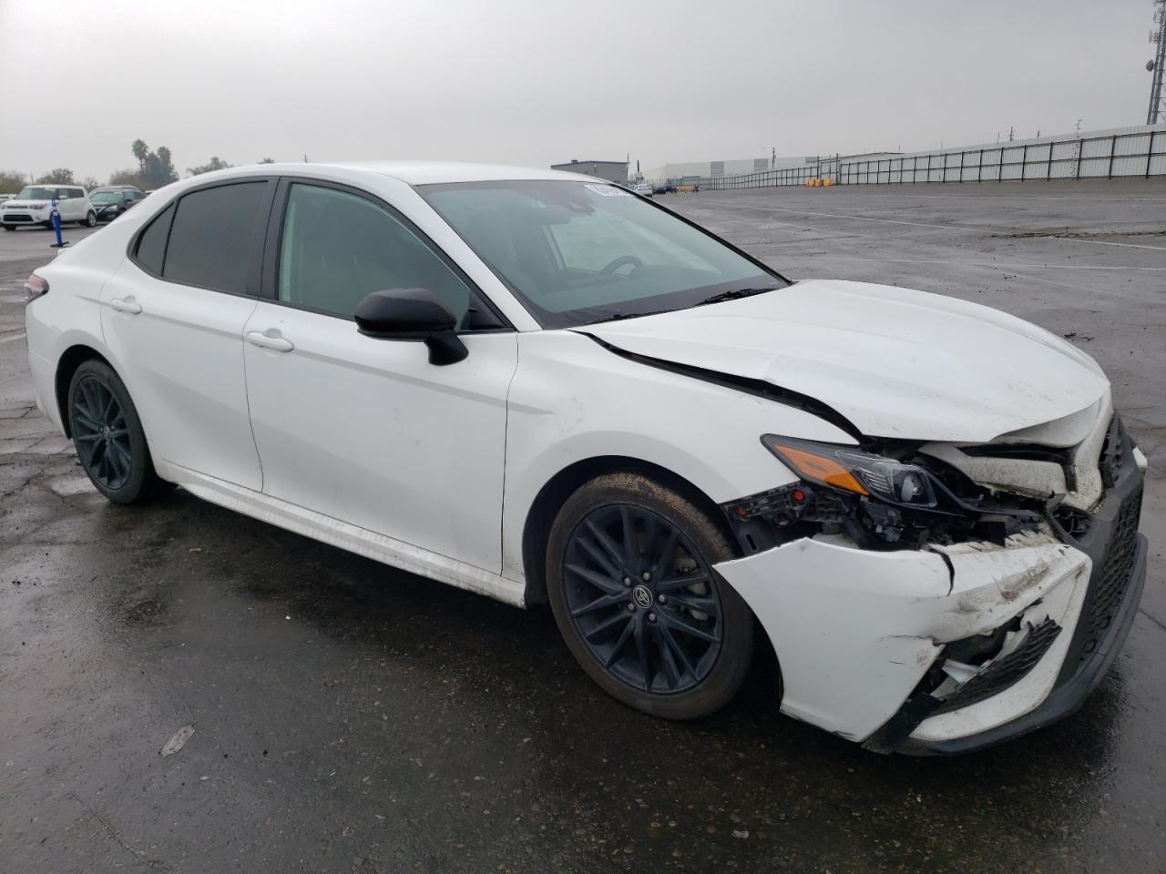 2021 TOYOTA CAMRY SE - Image 4