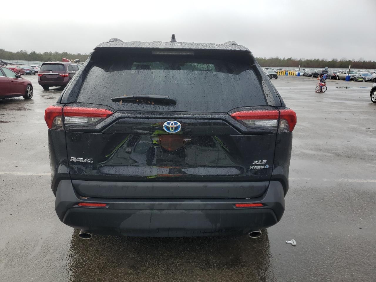 2022 TOYOTA RAV4 XLE P - Image 6
