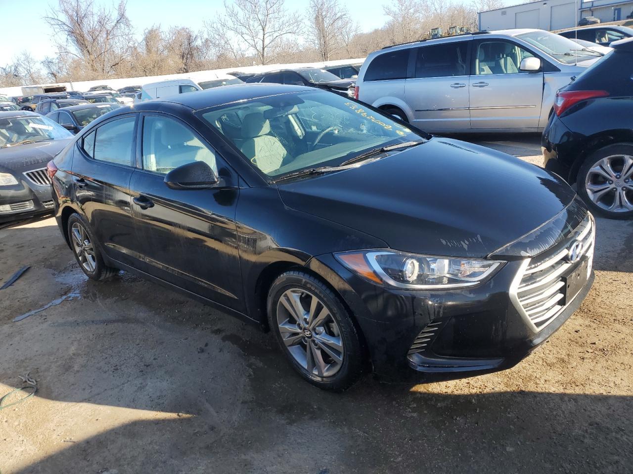 2017 HYUNDAI ELANTRA SE - Image 4