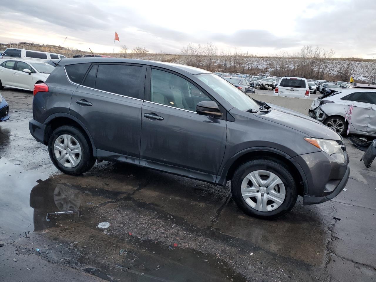 2015 TOYOTA RAV4 LE - Image 4