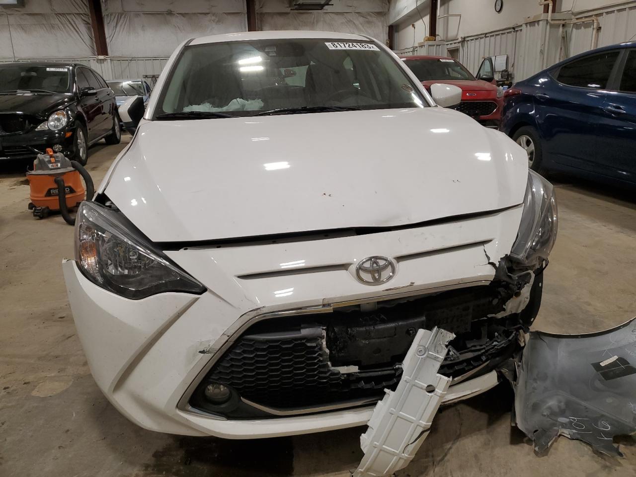 2020 TOYOTA YARIS LE - Фото 5