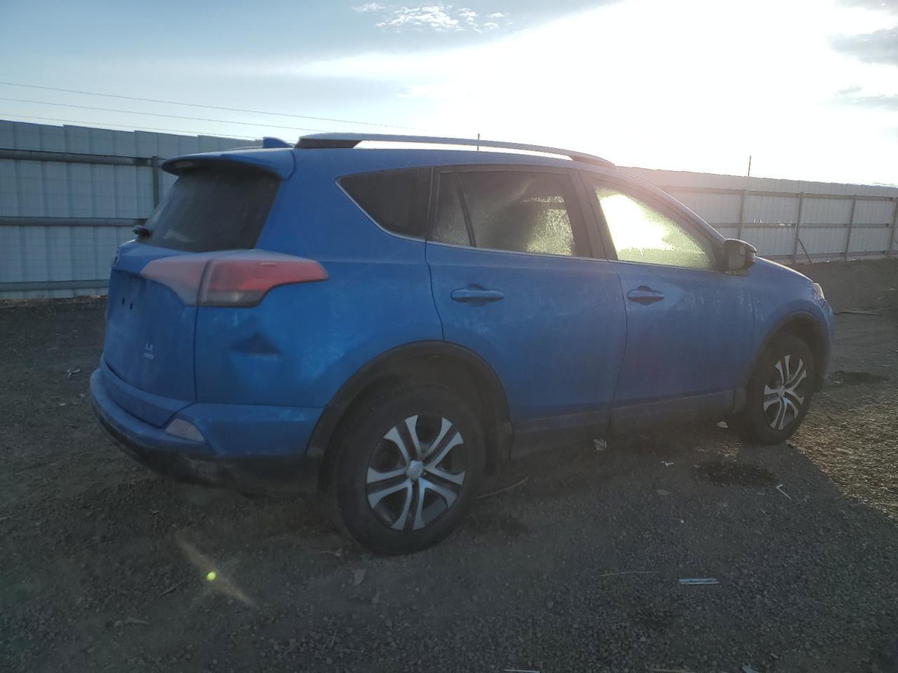 2016 TOYOTA RAV4 LE - Фото 3