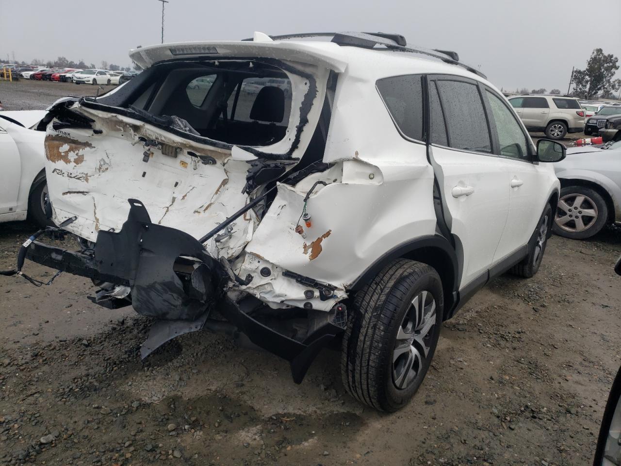 2017 TOYOTA RAV4 LE - Image 3