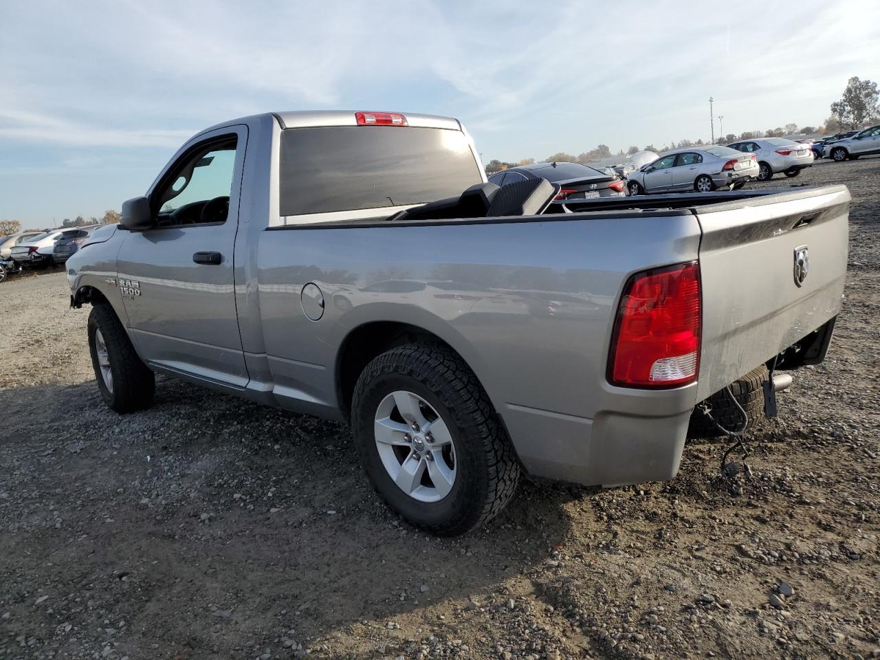 2019 RAM 1500 CLASS - Фото 2