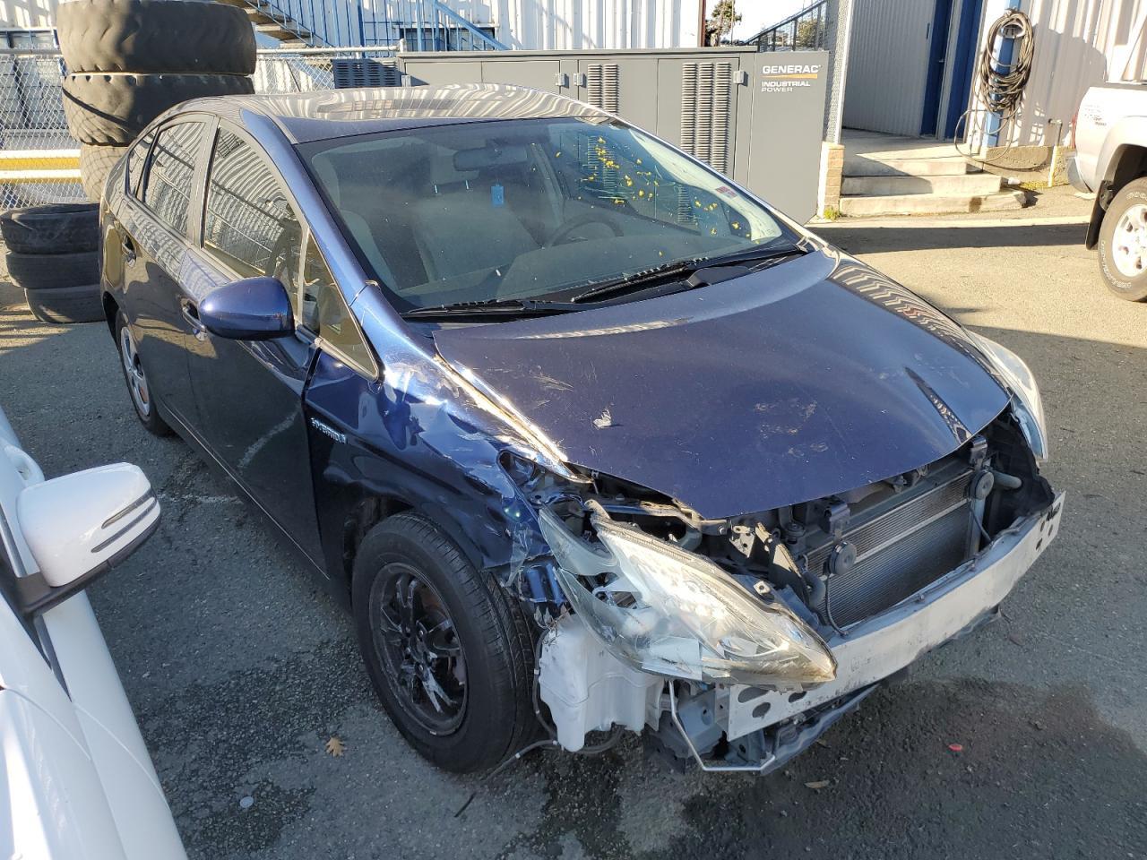 2013 TOYOTA PRIUS - Image 4