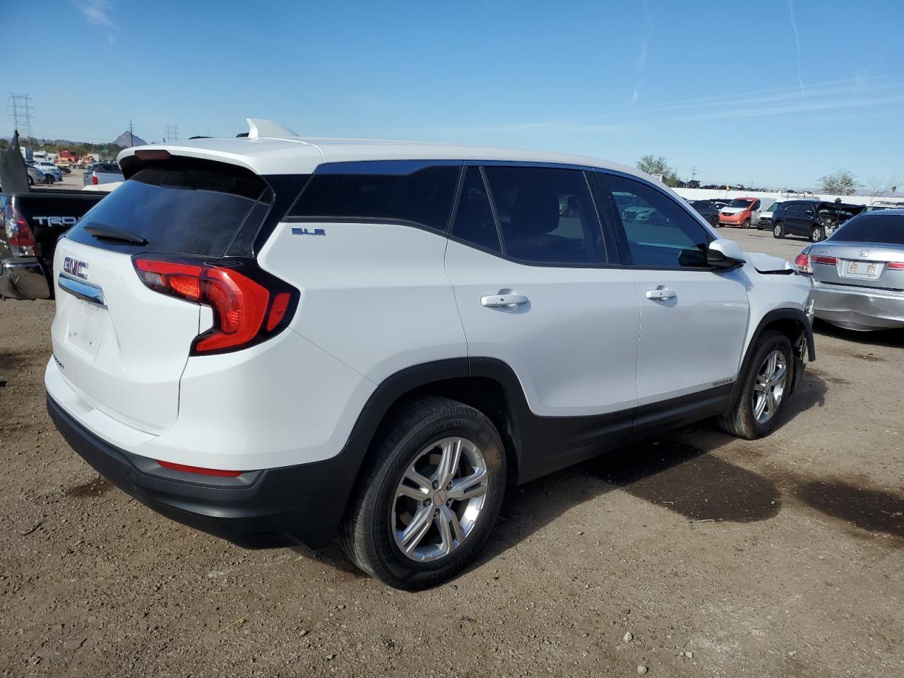 2018 GMC TERRAIN SL - Image 3