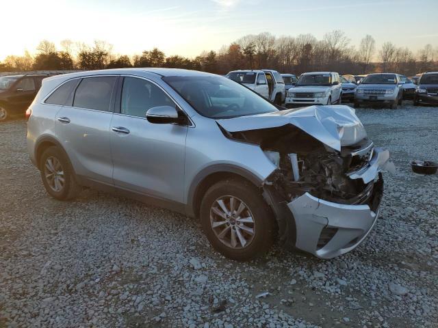 2019 Kia Sorento L - Image 4