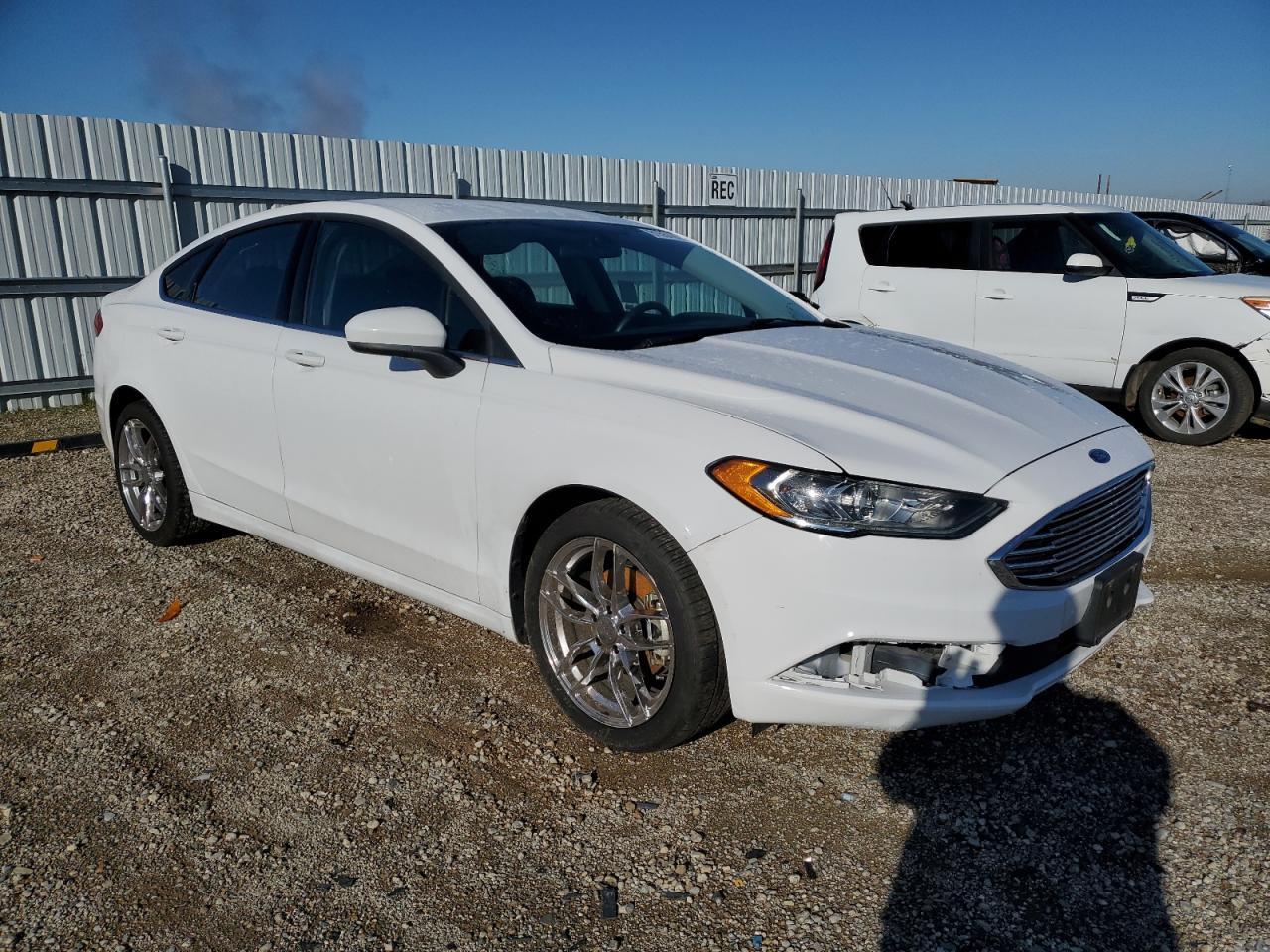 2017 FORD FUSION SE - Фото 4