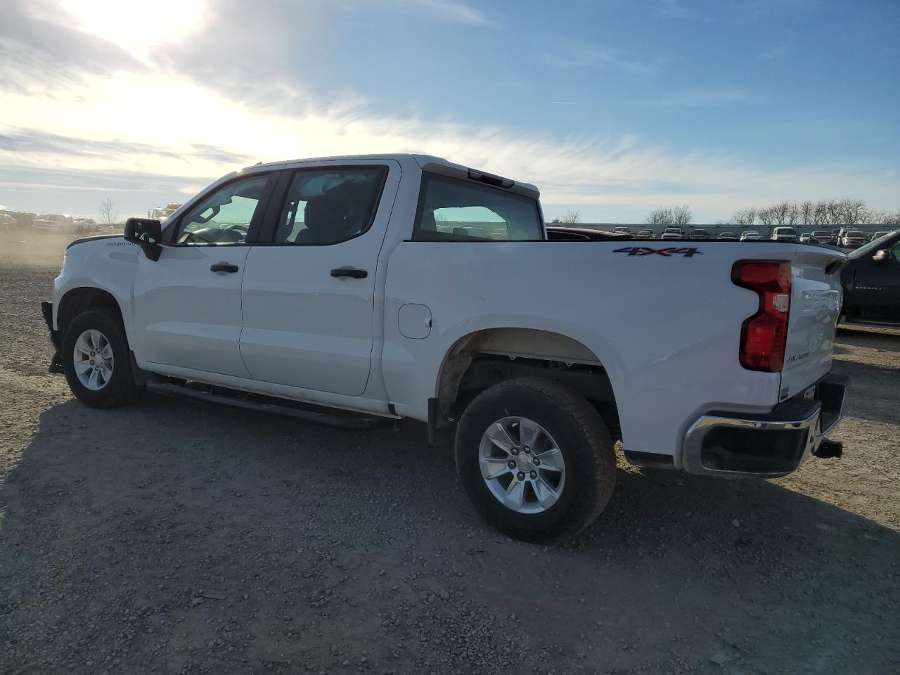 2021 CHEVROLET SILVERADO - Фото 2