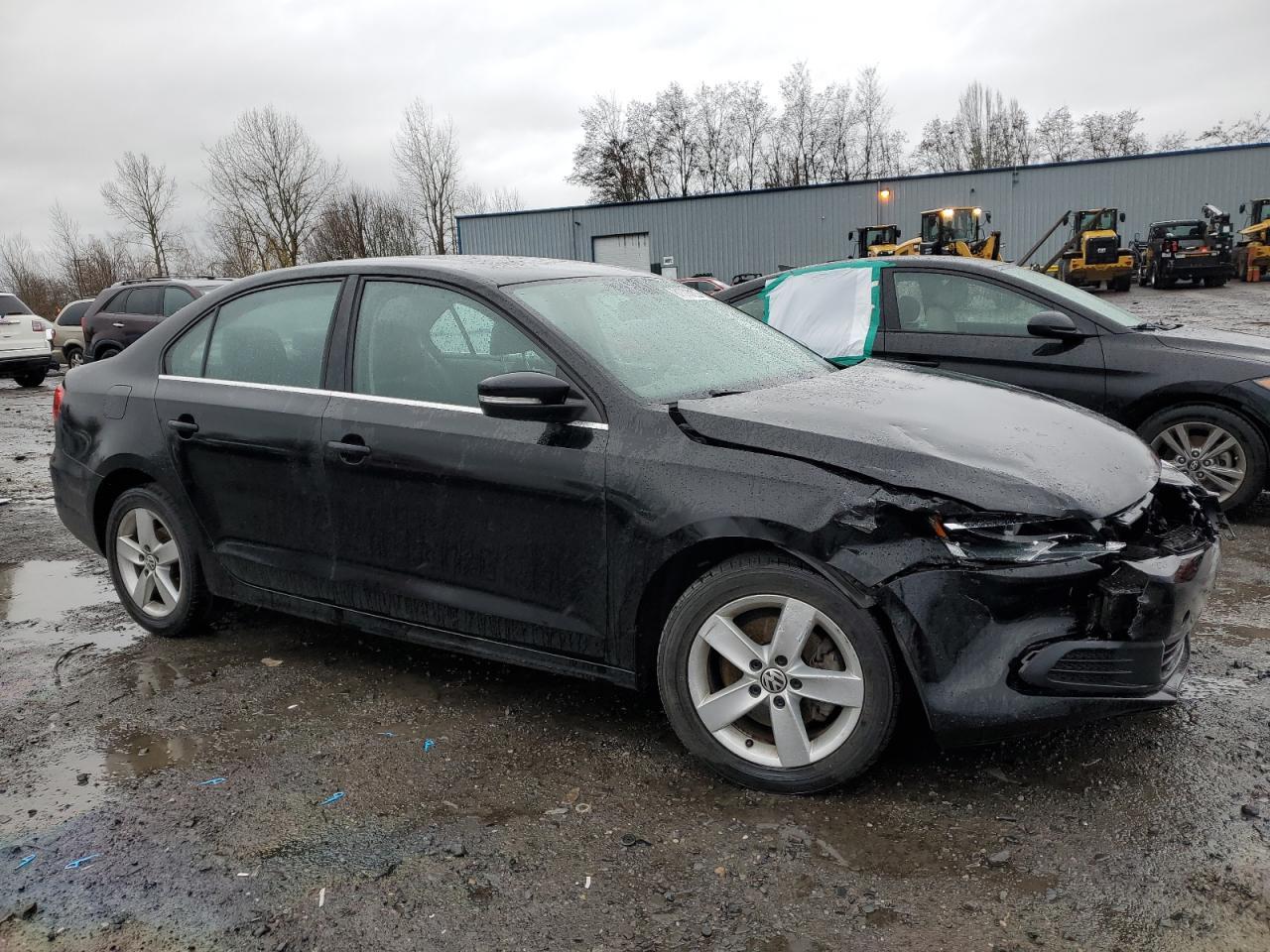 2013 VOLKSWAGEN JETTA TDI - Фото 4